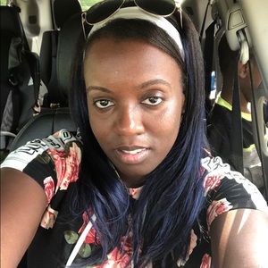 Meet your Posher, Juanita